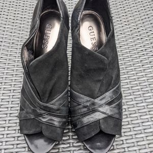 Guess Gwentire sandle